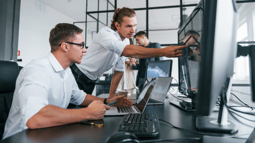 Société de services informatiques : les 12 questions essentielles à poser avant de choisir son prestataire